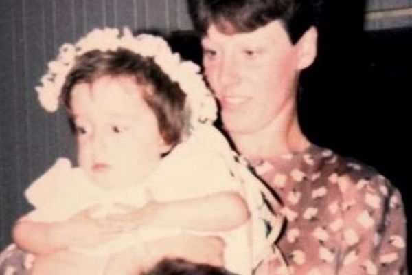 ������С������˭ Amandala����ʲô��