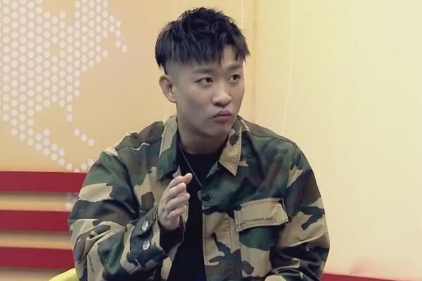 曹云金和郭德纲是怎么回事 曹云金为什么叛出师门