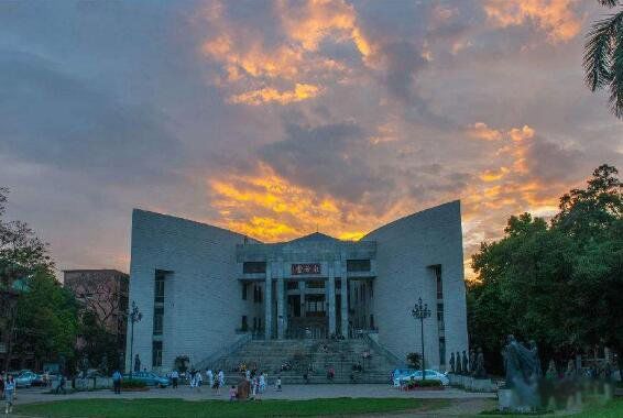 У԰������´�ȫ��ʵ���� �����˵Ĵ�ѧ���������