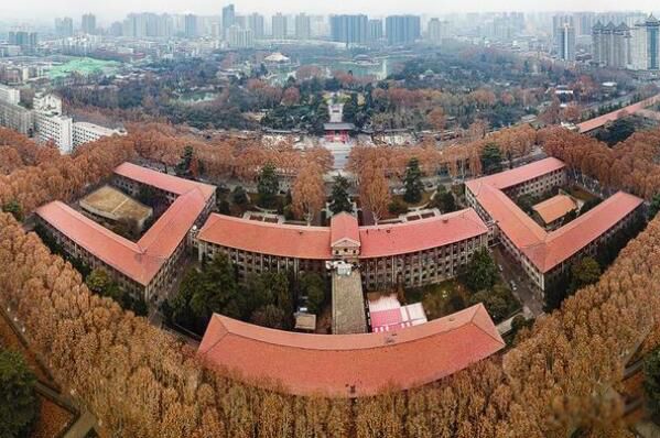 У԰������´�ȫ��ʵ���� �����˵Ĵ�ѧ���������