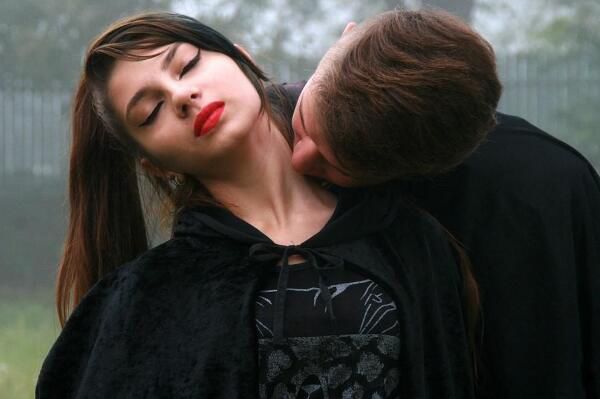 上海吸血鬼的事件是真的吗 90年代上海吸血鬼事件的真相如何