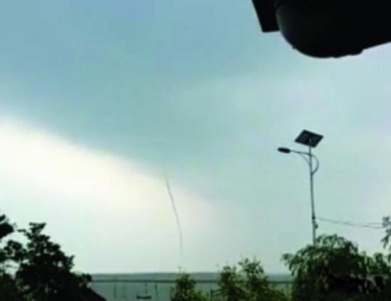 ����ˮ�ĵ������� ��ɫ������Ȧ�����͵�λ��