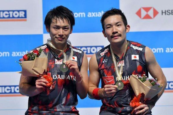 ��ë����˫������������ ���϶�/�տ���Լ���������һ