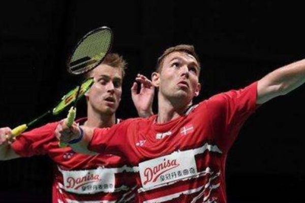 ��ë����˫������������ ���϶�/�տ���Լ���������һ