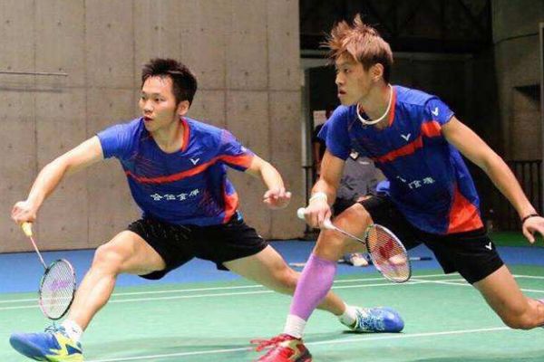 ��ë����˫������������ ���϶�/�տ���Լ���������һ