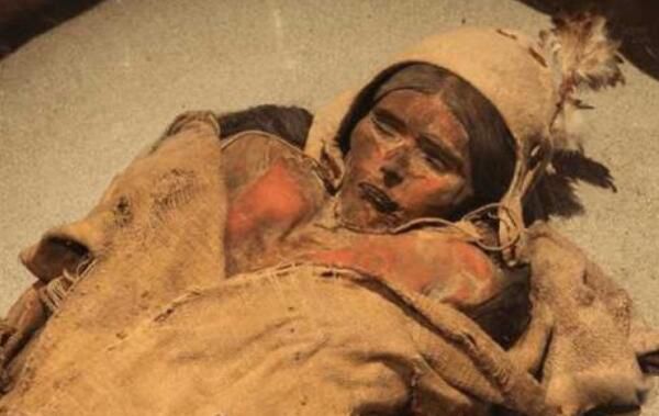 ¥��Ůʬ��ò��ԭͼƬ ¥��Ůʬ������ò����