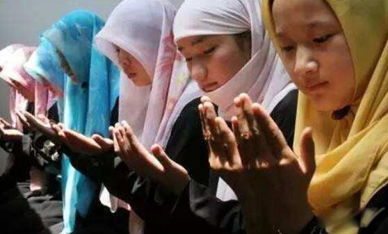 ��˹�ֲ��������ԭ������ ����˹���̽���涨��