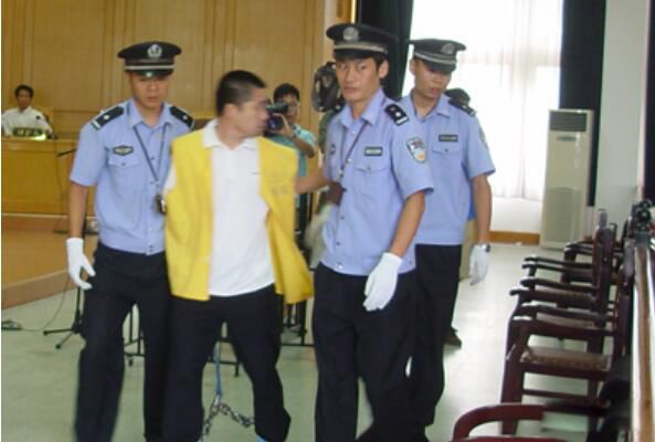 河南挖眼抛尸案件真相 父子间最后的对话是练字