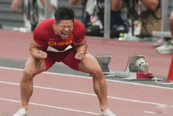 �ձ���100����óɼ� 9��83�����޼�¼�ٴ���¼