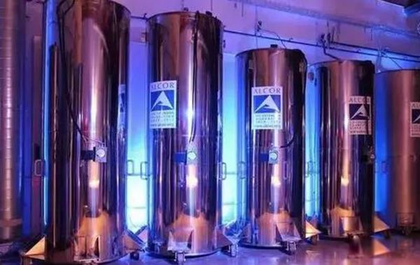 世界第一位冰冻人复活 詹姆斯贝德福解冻复活成功了吗