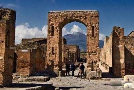 ����ʮ��а�ŵĹ�Ĺ���� ͼ̹���ɷ���Ĺȥ�����˹������ȥ