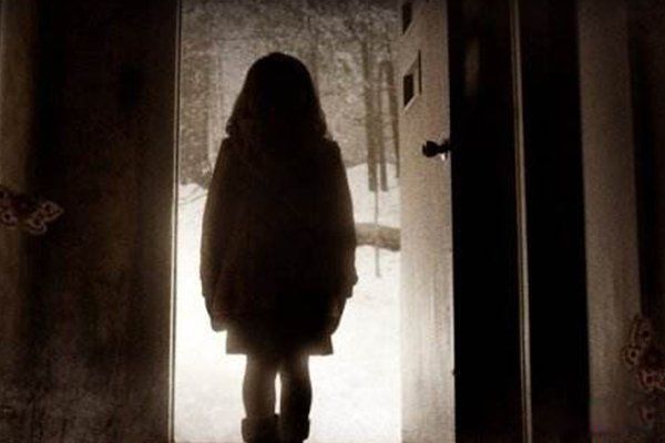 �й������ߵ����� Ů��������а���ı��ָ��ֲ����