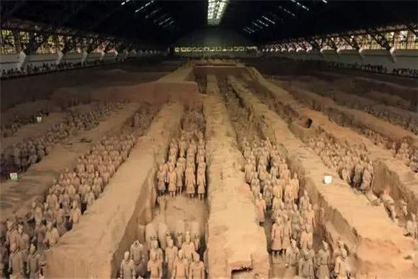 �й��˴��漣���İ˴��漣 ���ﳤ���ܳ��ȴﵽ��ǧ�߰ٹ���