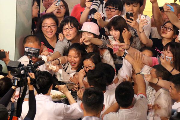 私生饭和粉丝有什么区别 私生饭真实案例啥意思
