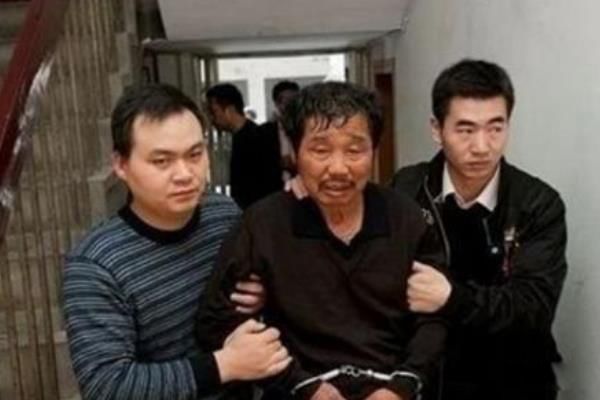 �Ϸ���ʬ���ֳ�ͼ �Ϸ���ʬ��Ů�������Ƥ֫��