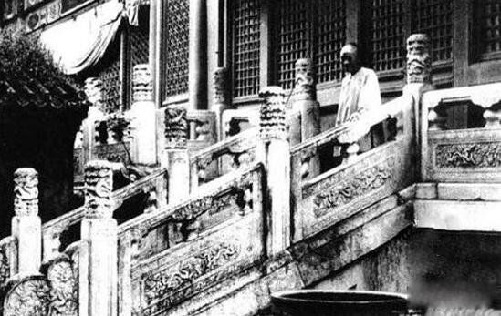 太监为什么要割掉器官净身 净身后太监是怎么排尿的