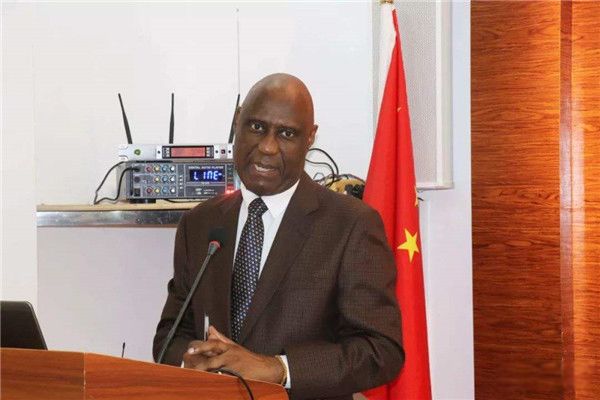 1983年中国发生了什么 你知道1983年发生的几个强烈的事情吗