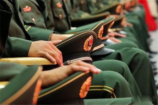 1983年中国发生了什么 你知道1983年发生的几个强烈的事情吗