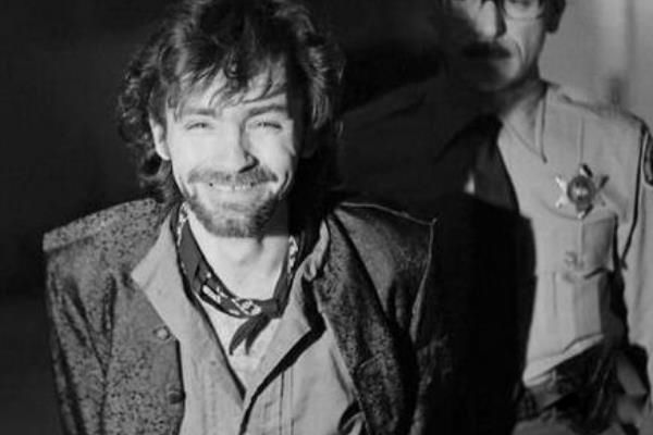 ��ɭɱ�˰�������ô���� Ů����ɯ�ʵ���״��ΪѪ�Ȳ���