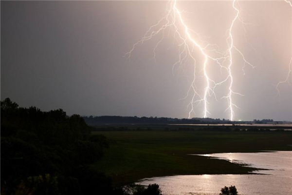 ��Ħ�����׻�������� ��Ħ�����¼�Ϊʲô��α���