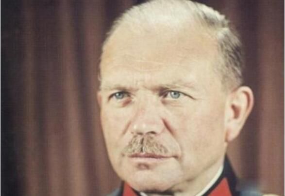 �����Ʒ�ս����˭ָ�ӵ� ��ʩ̹����۷�֮ս