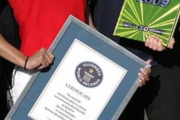 吉尼斯接吻记录是多少 一分钟吻36人的记录