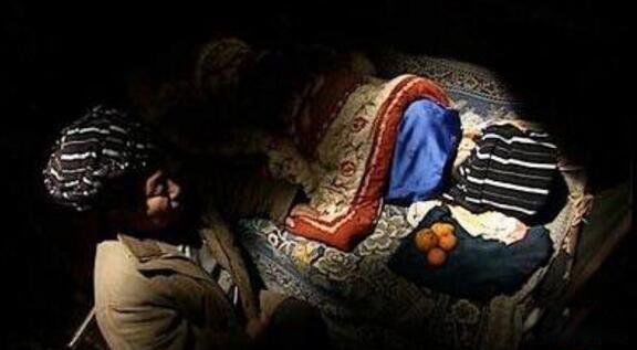 ������а��ʲô��˼ ����а�����仨��Ů������