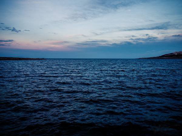 ����һ�����ŷ�ǱˮԱ ����һ����ѹǿ�ж��