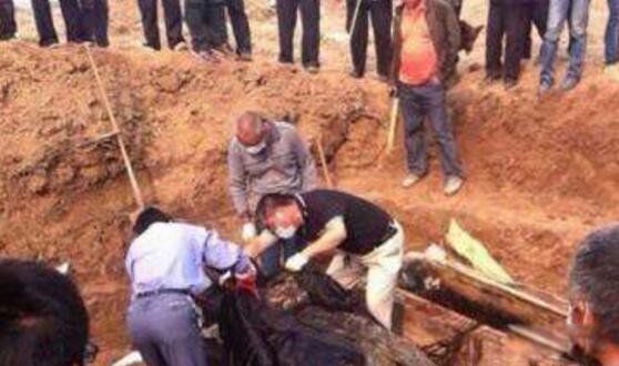 ��Ĺ����ǧ��Ů��Ƶ��ô���� ǧ���Ĺ�ڳ���Ů���������