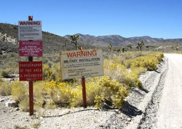 ʮ��δ��֮�յ����������¼� ����ѷ��֮����UFO���µĺۼ�