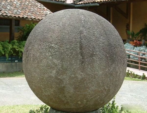 ʮ��δ��֮�յ����������¼� ����ѷ��֮����UFO���µĺۼ�