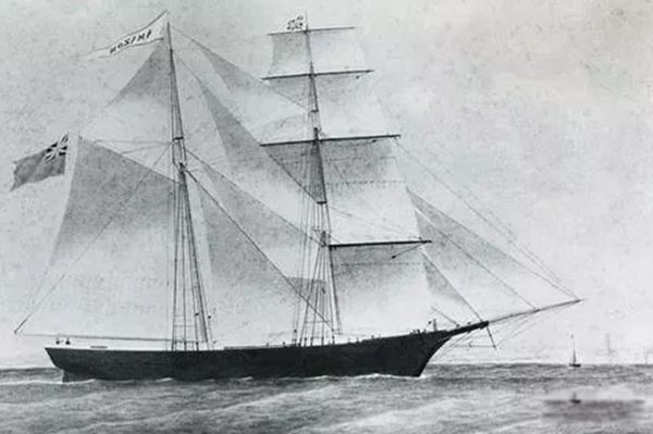 ʮ��δ��֮�յ����������¼� ����ѷ��֮����UFO���µĺۼ�