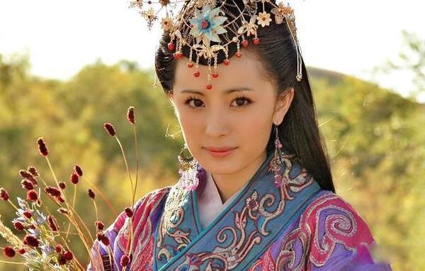 王昭君简介及生平事迹 王昭君出塞的故事简短