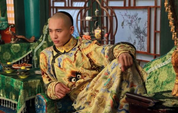 ���¾��޻�̫����� ��̫����Ŭ������Ĺ�ϵ