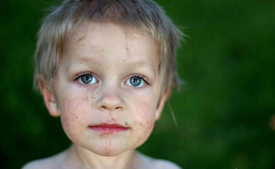 ��ϡ�е��۾���ɫ������ʲô ��ɫ�۾���ʲô����