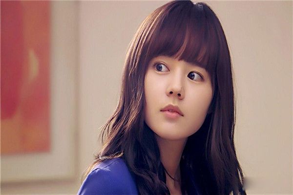 刀厄痣在哪个位置 刀厄痣女人鼻子上的痣命运图解