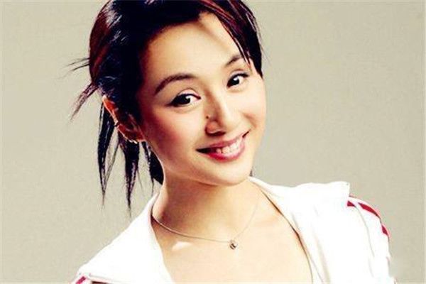 刀厄痣在哪个位置 刀厄痣女人鼻子上的痣命运图解