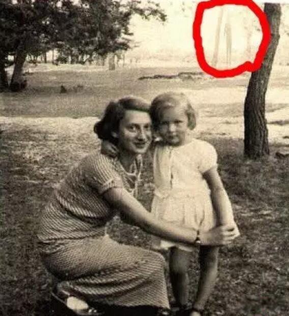 ɱͯħ��˭ ���д�˵�ݳ���Ӱslender man��ʲô��