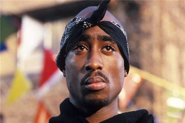 2pac��˭ɱ���������� 2pac��ʲô���ɵ�?��Ѫ�ﻹ��ȳ��