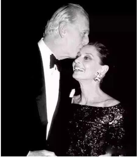 ����ϣ��ʼ�˺ͺձ��Ĺ��� ����ϣ��ʼ�˼����˭