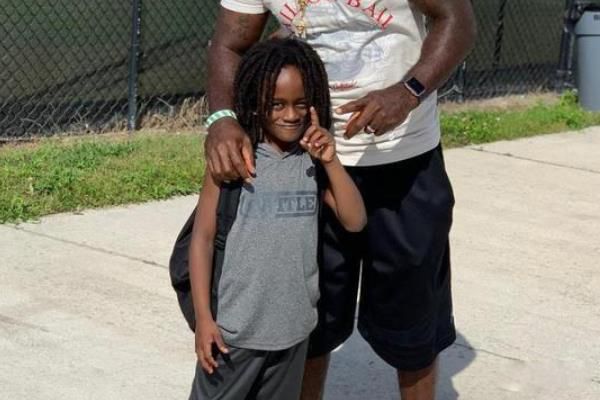 �������ٶ���������˭ �ܵ������к���