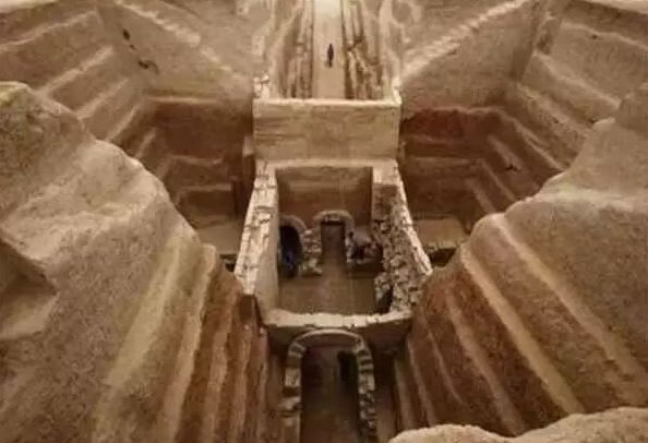 �Ŵ�Ů������˭����Щ ½�����½����һ������