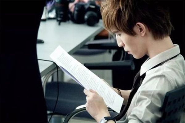 ���������߶�����ʵ ������У԰С˵������