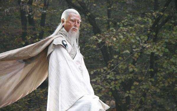 ����񾿾��к���ı ����񱳺�Ĵ���ı��ʲô