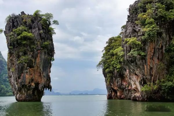 泰国岛屿排名前十海岛 岛屿众多,你们最喜爱哪个岛屿?