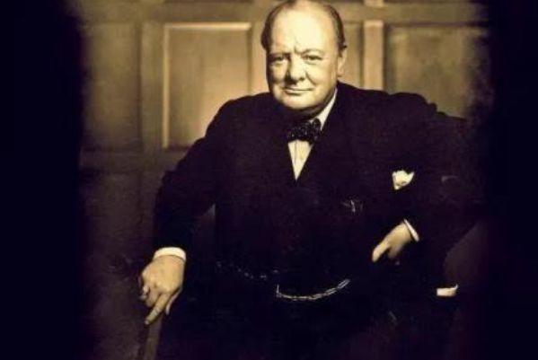 ����ֲ��¼����а�ǰ���� �ֲ������¼�����֮��