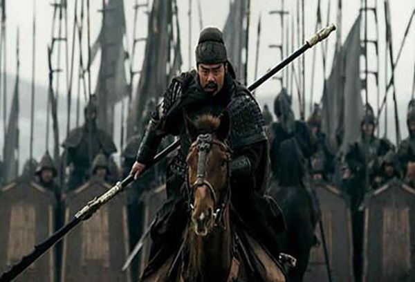 华雄到底谁杀的 华雄死于乱军的原因