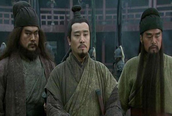 华雄到底谁杀的 华雄死于乱军的原因