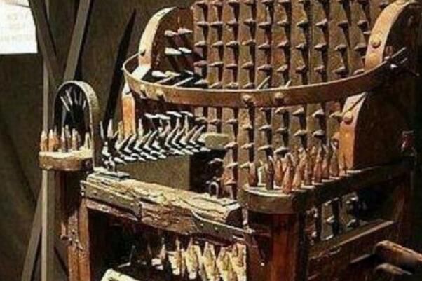 导向摇台刑罚怎么用 导向摇台刑具的原理