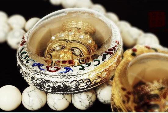 泰国佛牌为什么不能买 泰国佛牌真的很灵验吗(其实很邪门)